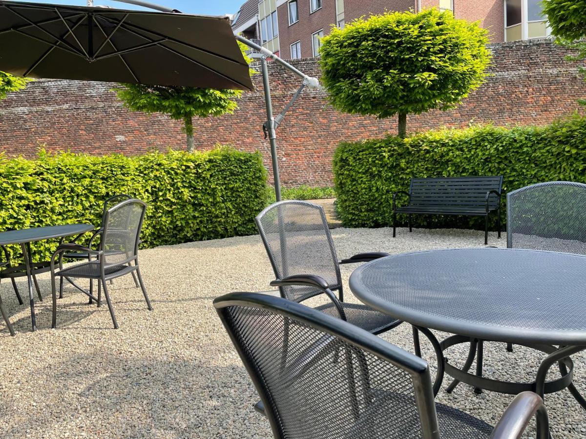 B&B Maria Hart Weert Bagian luar foto