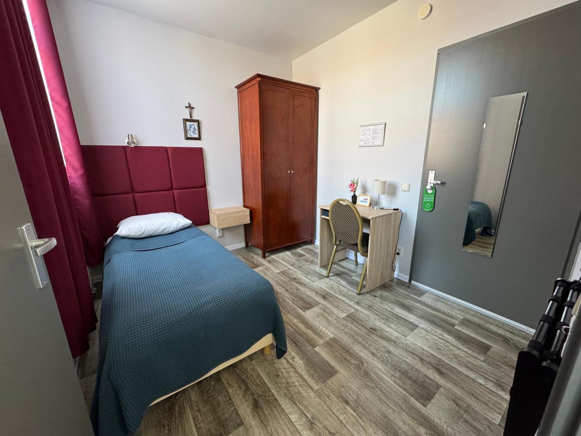 B&B Maria Hart Weert Bagian luar foto